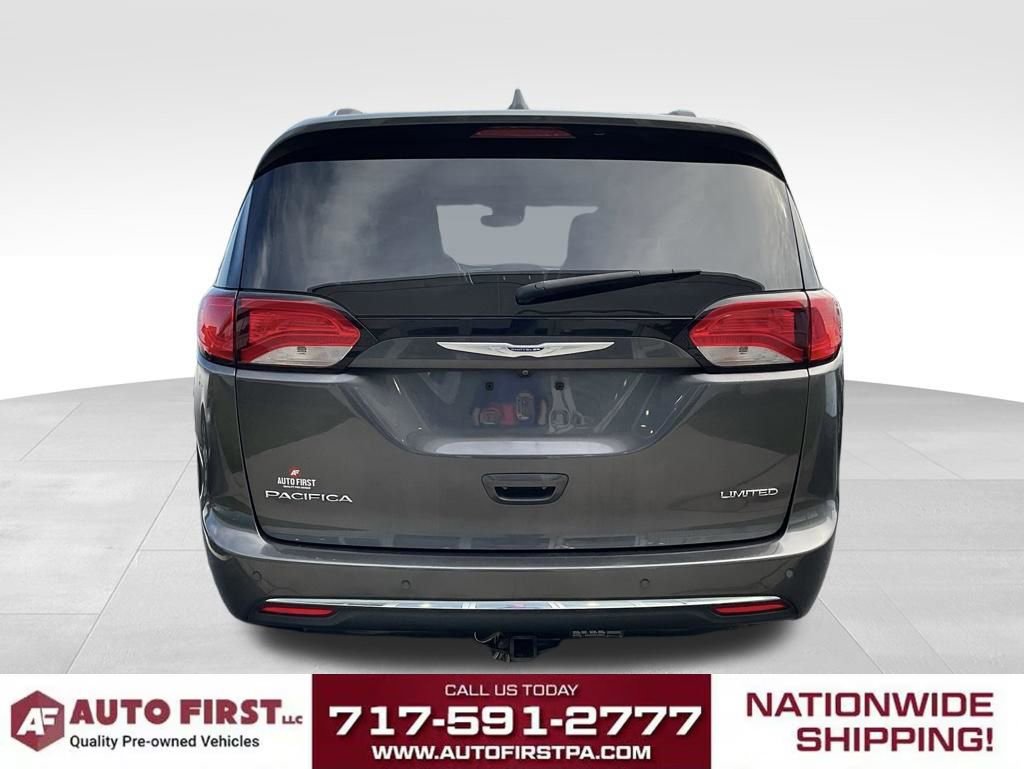 Used 2019 Chrysler Pacifica Touring-L w/ Advanced Safetytec Group FWD image 3