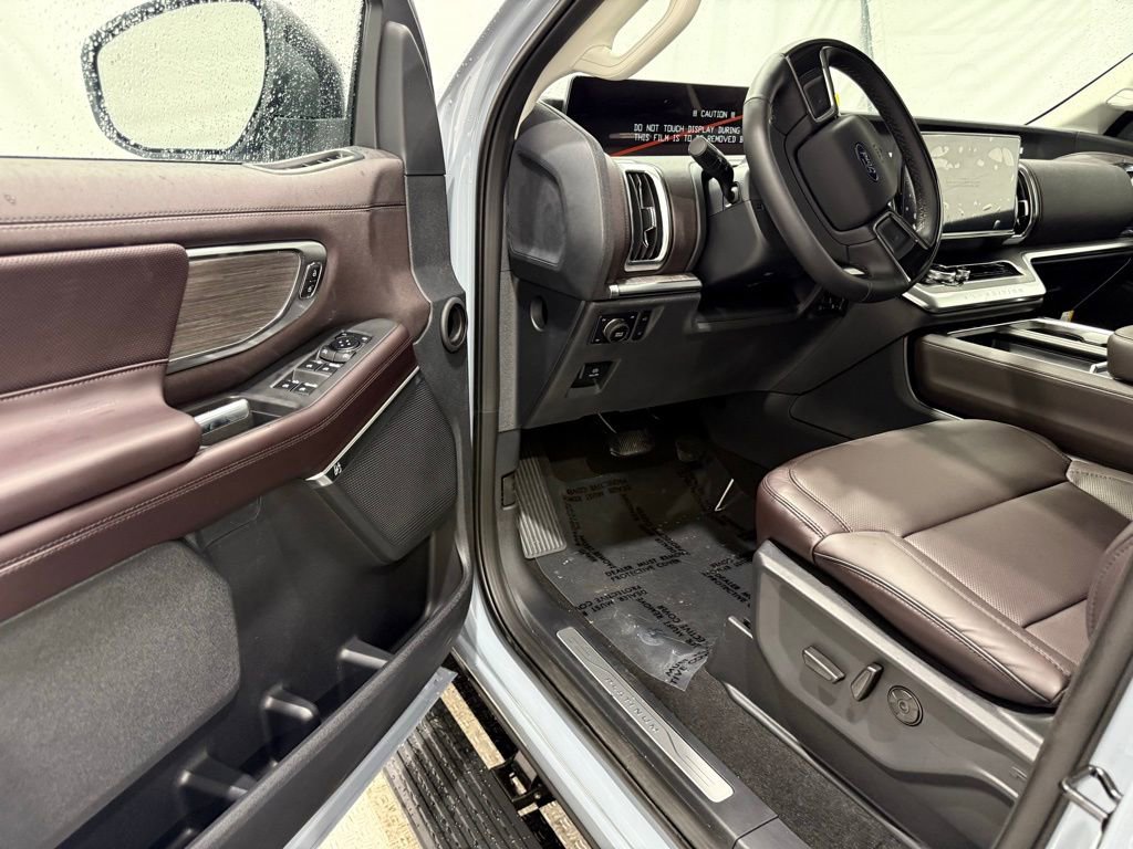 New 2025 Ford Expedition Platinum w/ Platinum Ultimate Package image 39