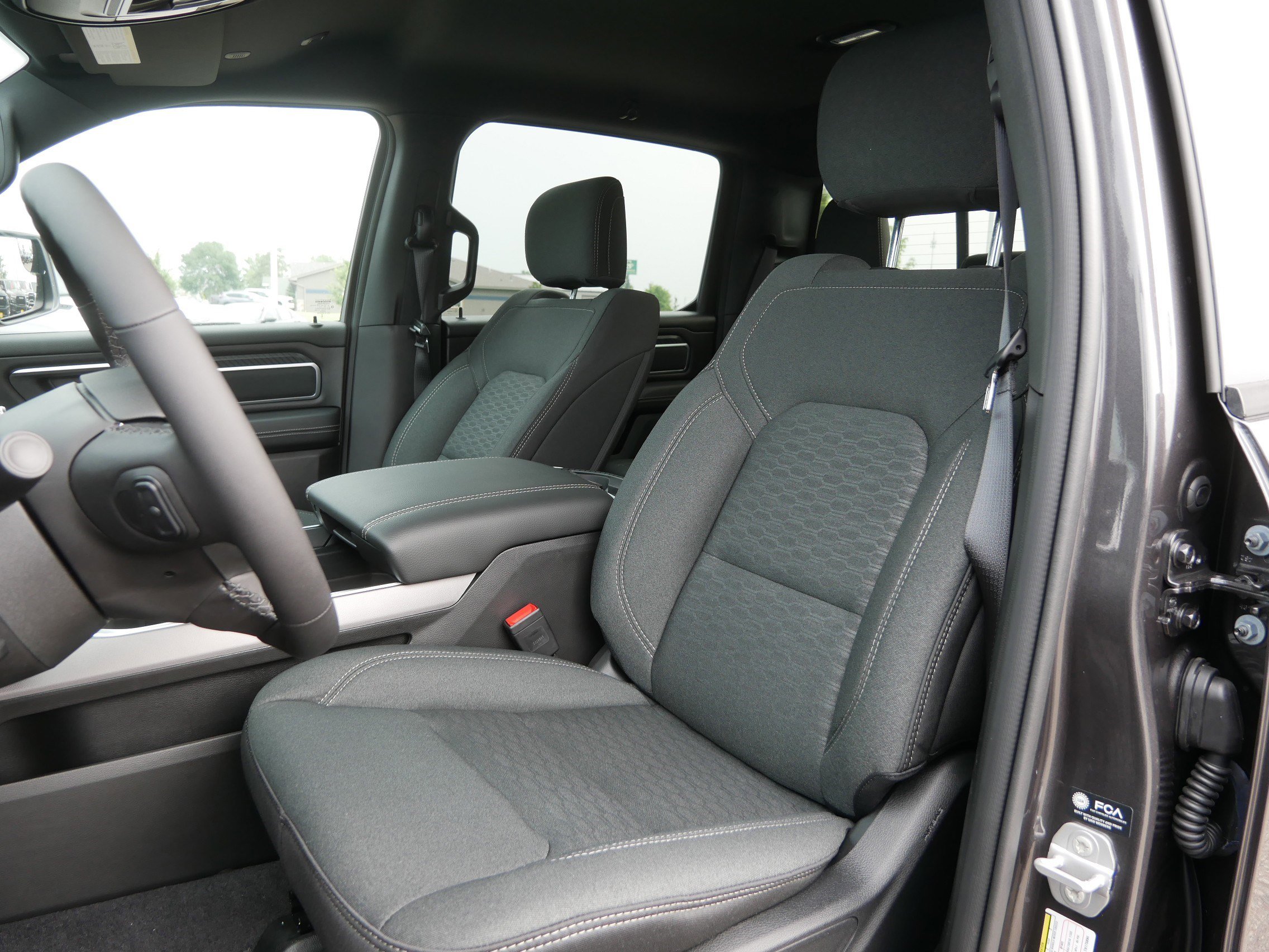 New 2026 RAM 1500 Big Horn AWD/4WD image 3