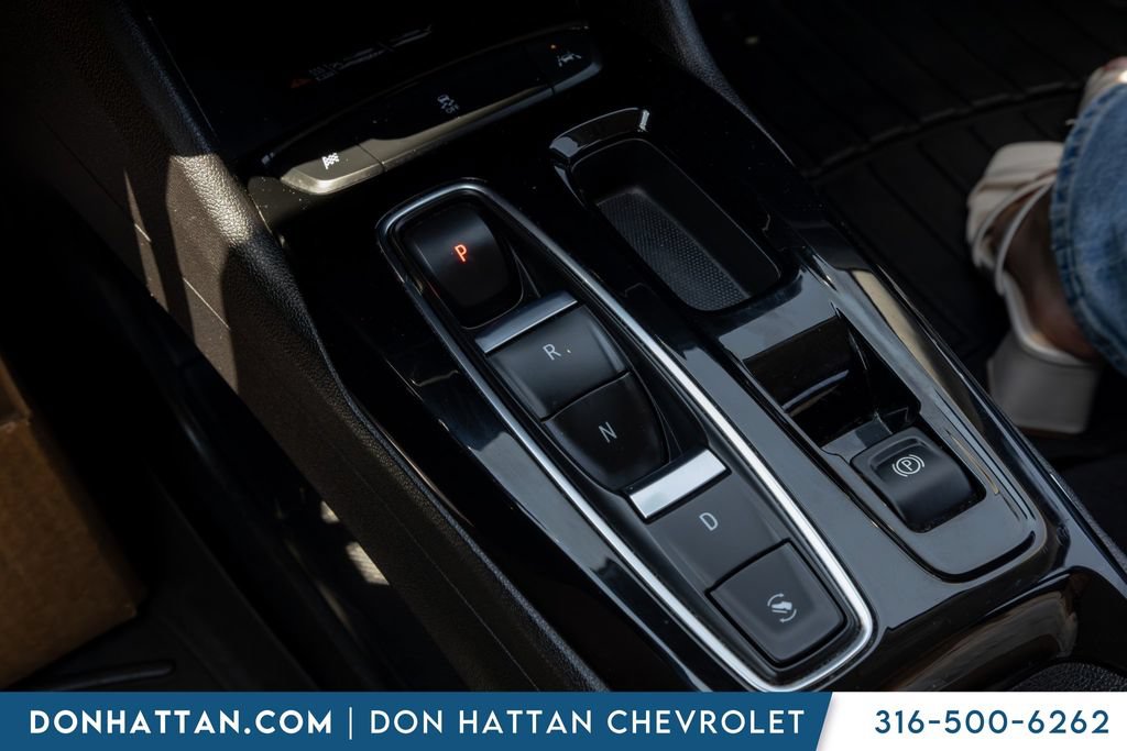 Used 2023 Chevrolet Bolt EUV Premier FWD image 12