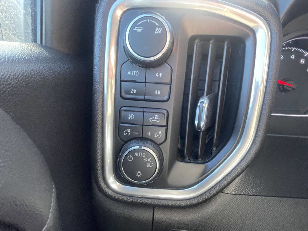 Used 2019 Chevrolet Silverado 1500 LT Trail Boss AWD/4WD image 21