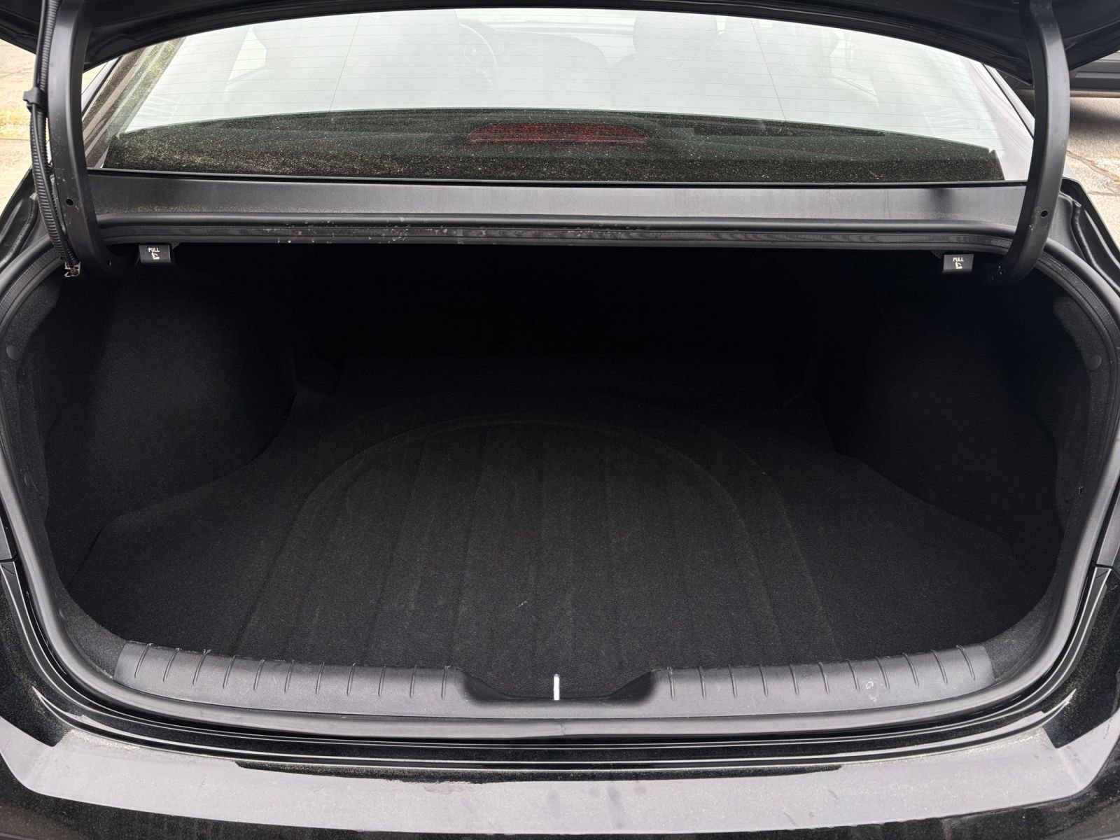 Used 2025 Hyundai Elantra SEL image 38