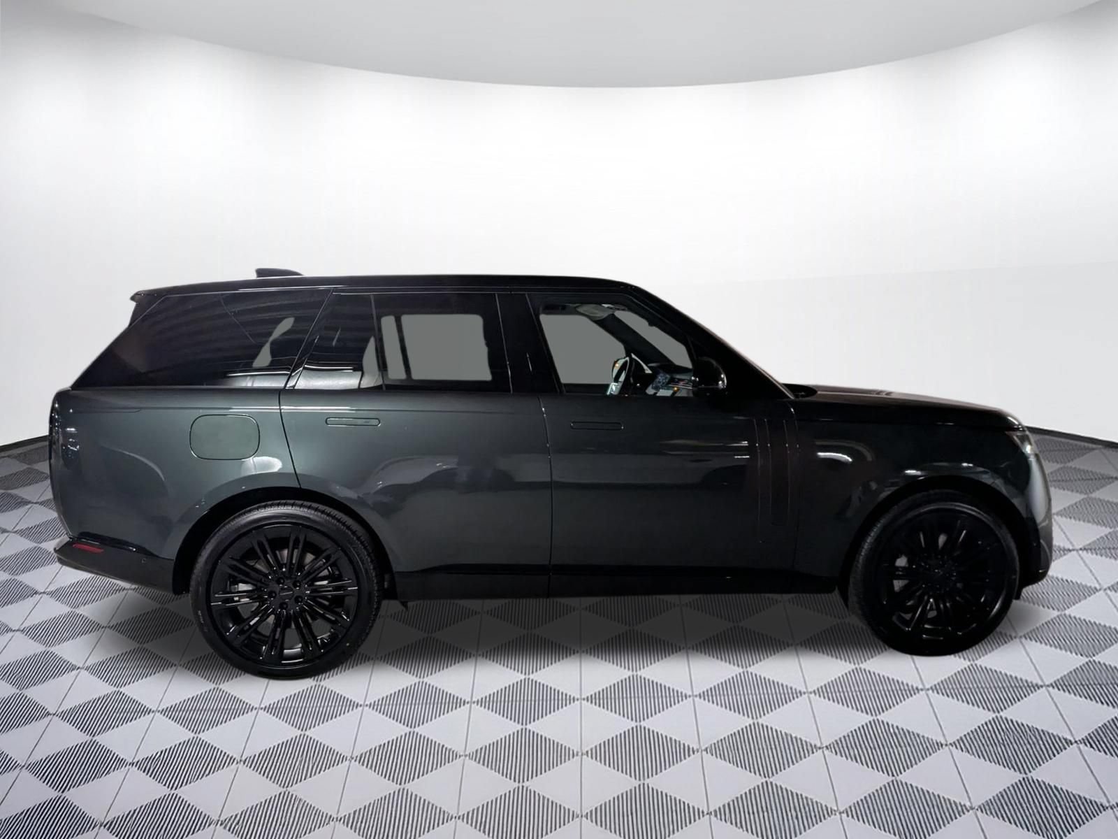 New 2026 Land Rover Range Rover SE AWD/4WD image 6