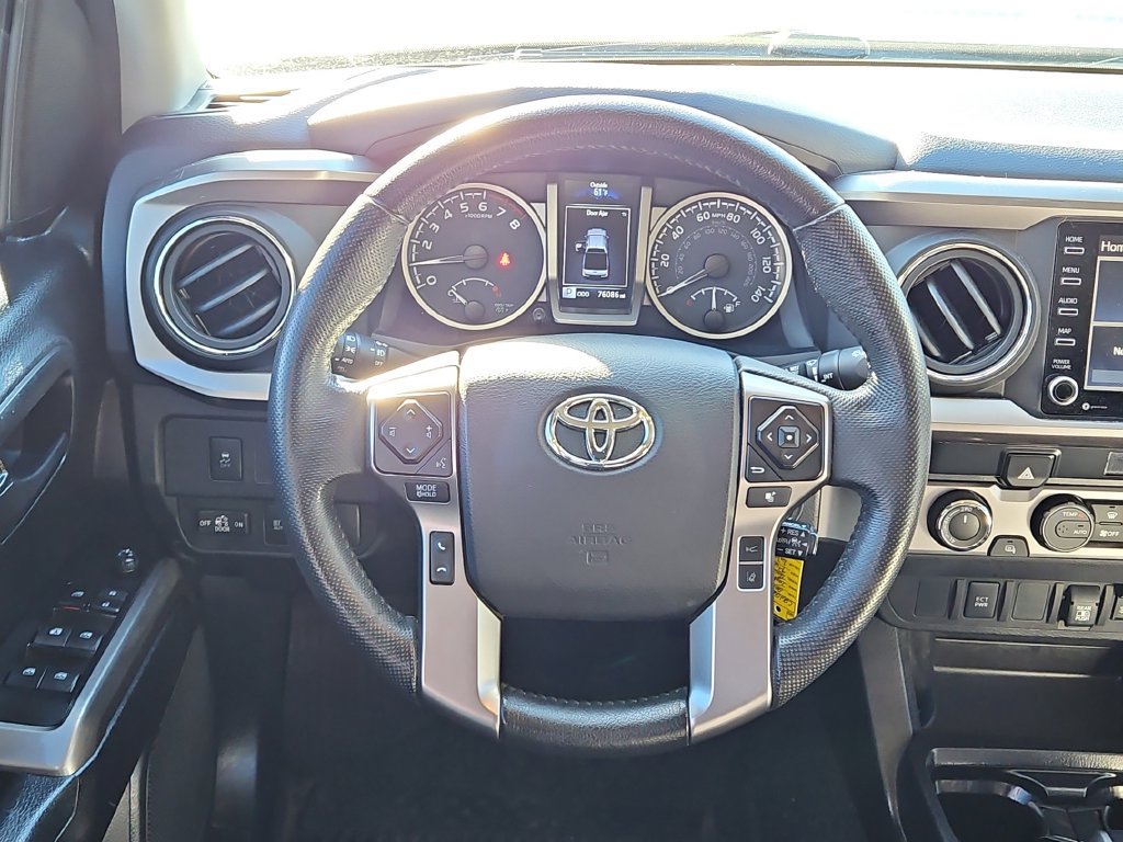 Used 2022 Toyota Tacoma SR5 AWD/4WD image 12