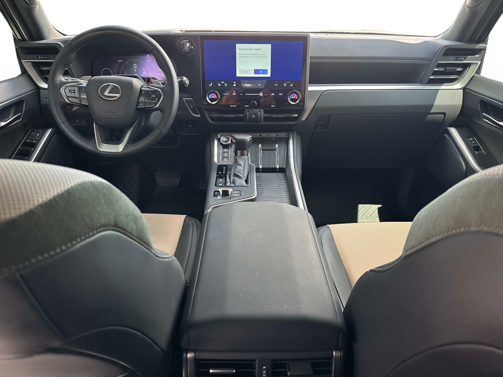 Used 2025 Lexus GX 550 w/ Accessory Package (CT) AWD/4WD image 16