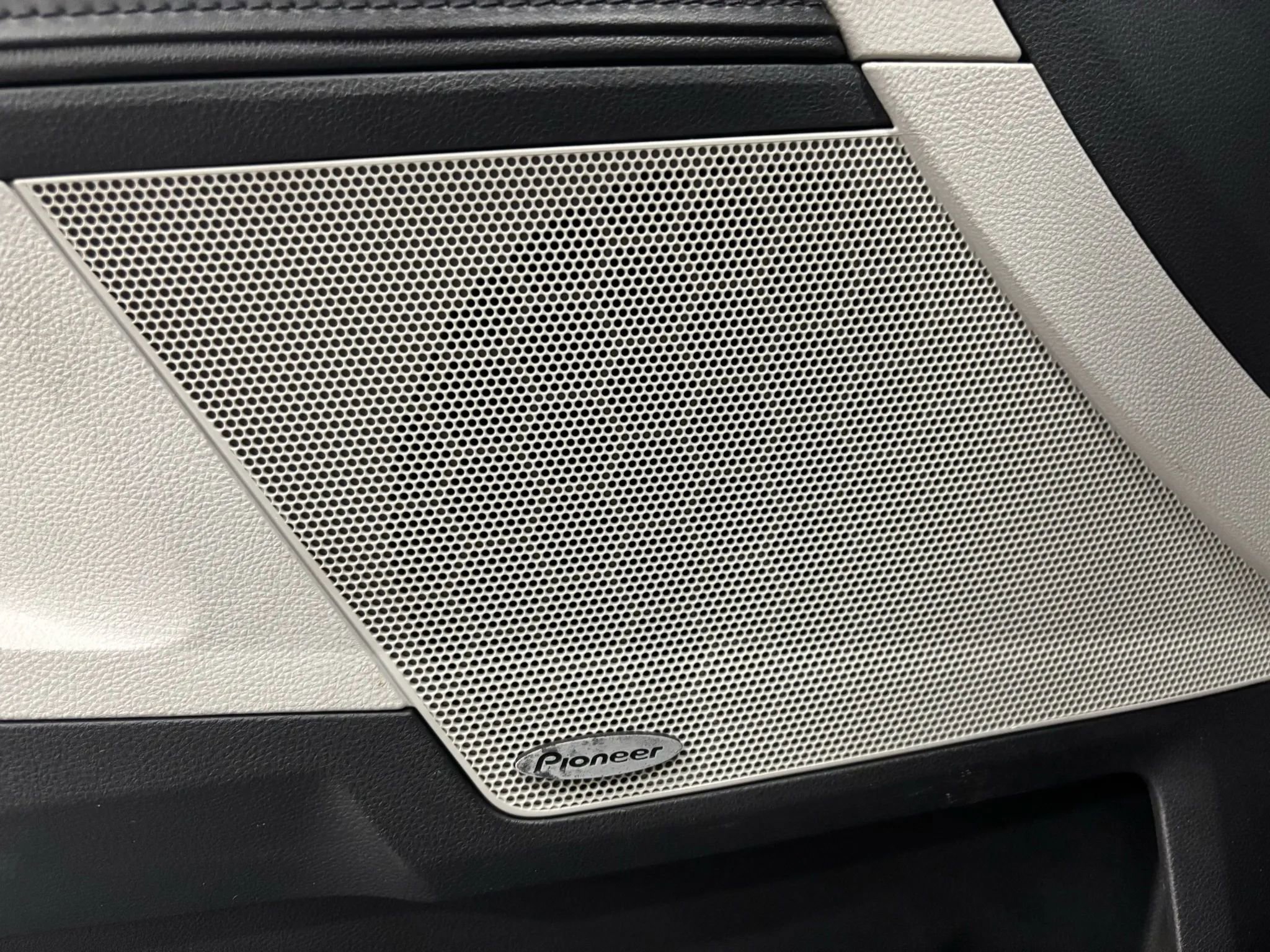 Used 2016 GMC Terrain SLT w/ Open Road Package image 30