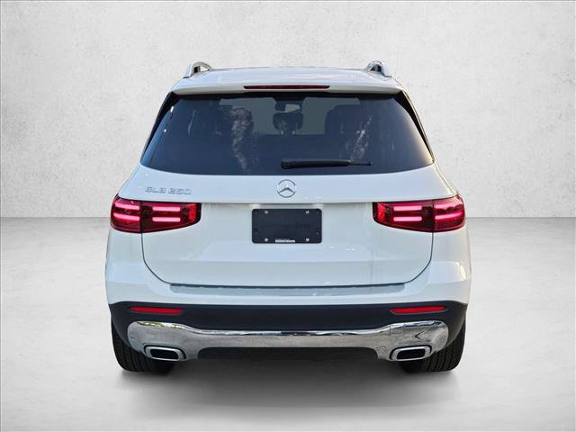 New 2026 Mercedes-Benz GLB 250 image 8