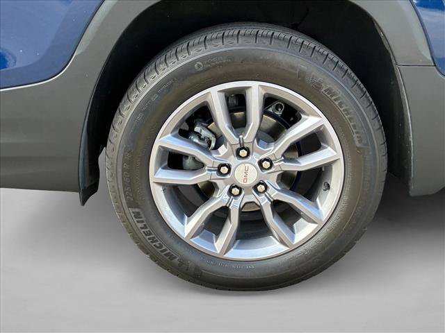 Used 2023 GMC Terrain SLT w/ Infotainment Package II AWD/4WD image 9