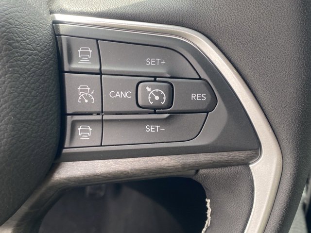 New 2025 Jeep Grand Cherokee L Limited w/ Luxury Tech Group II image 19