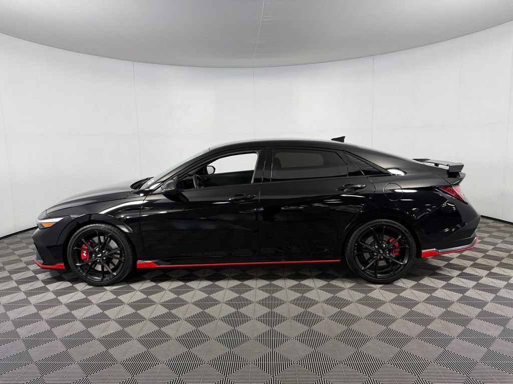 Used 2025 Hyundai Elantra N FWD image 11