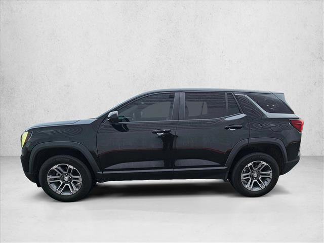 Used 2025 GMC Terrain Elevation w/ Technology Package II image 2