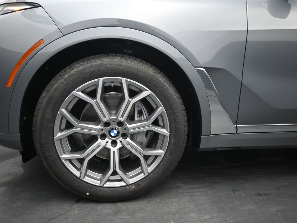 New 2026 BMW X7 xDrive40i image 9