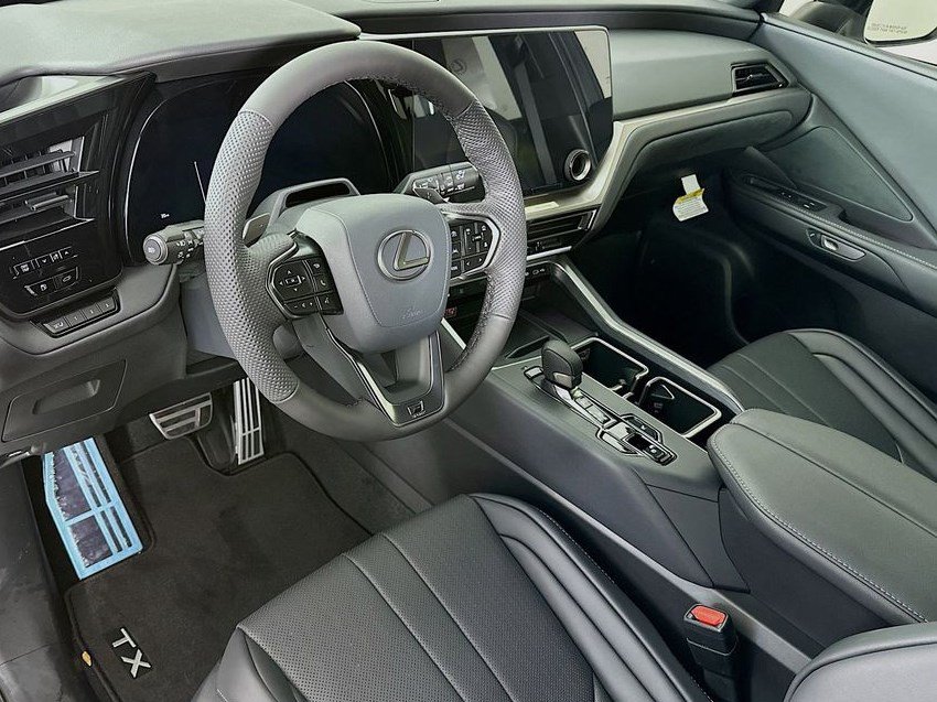New 2026 Lexus TX 500h AWD image 11
