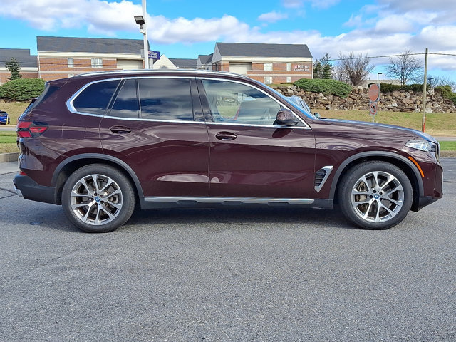 Certified 2024 BMW X5 xDrive50e w/ Executive Package image 7