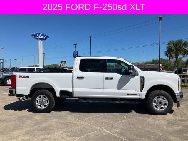 Used 2025 Ford F250 XLT w/ FX4 Off-Road Package image 8