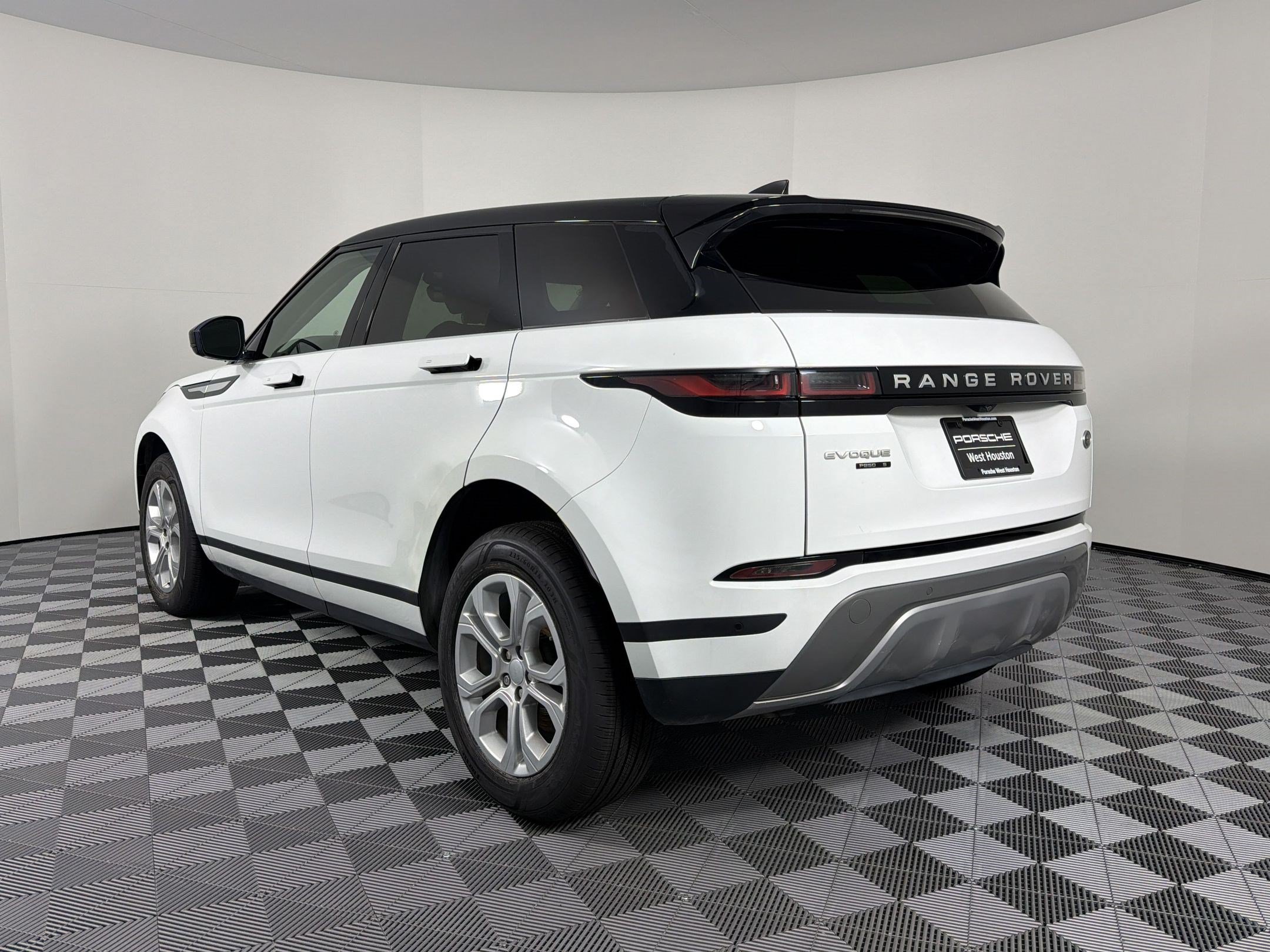 Used 2020 Land Rover Range Rover Evoque S AWD/4WD image 3