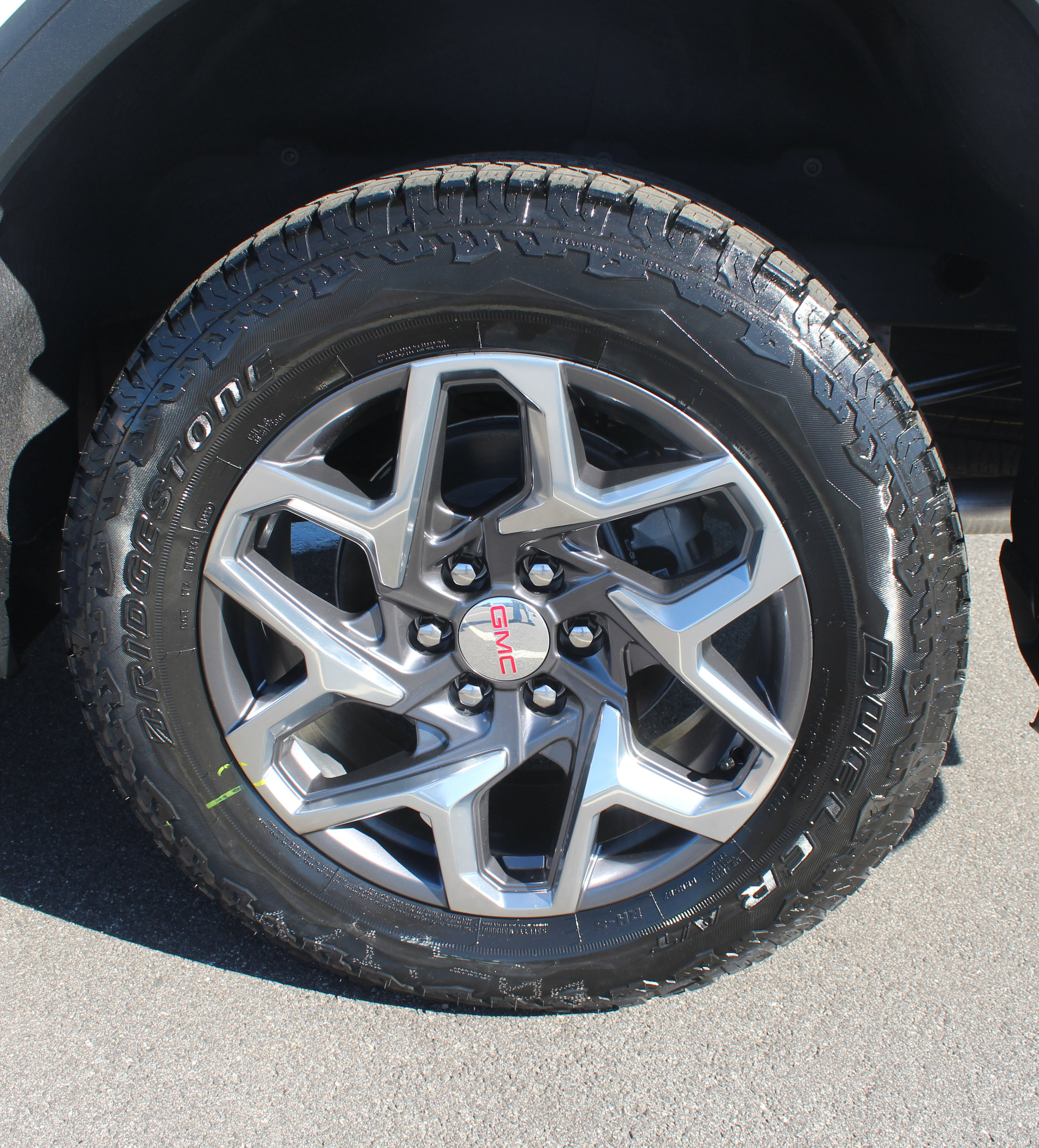 New 2026 GMC Sierra 1500 SLT image 24