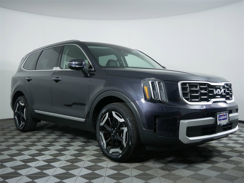 Certified 2025 Kia Telluride S image 1