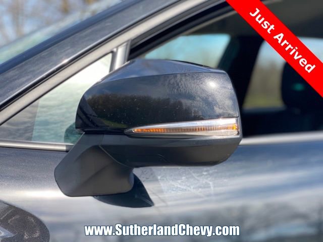 Used 2022 Toyota Corolla Cross LE image 11