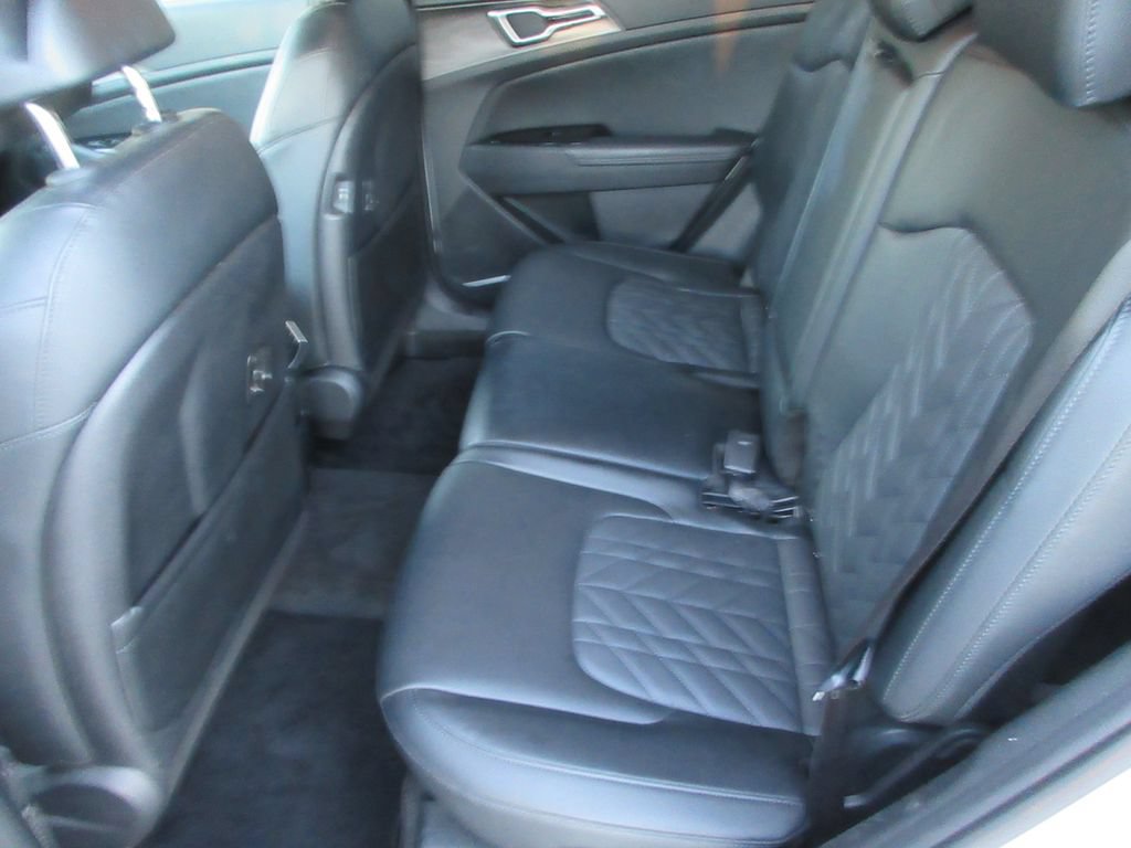 Used 2023 Kia Sportage X-Line AWD/4WD image 14