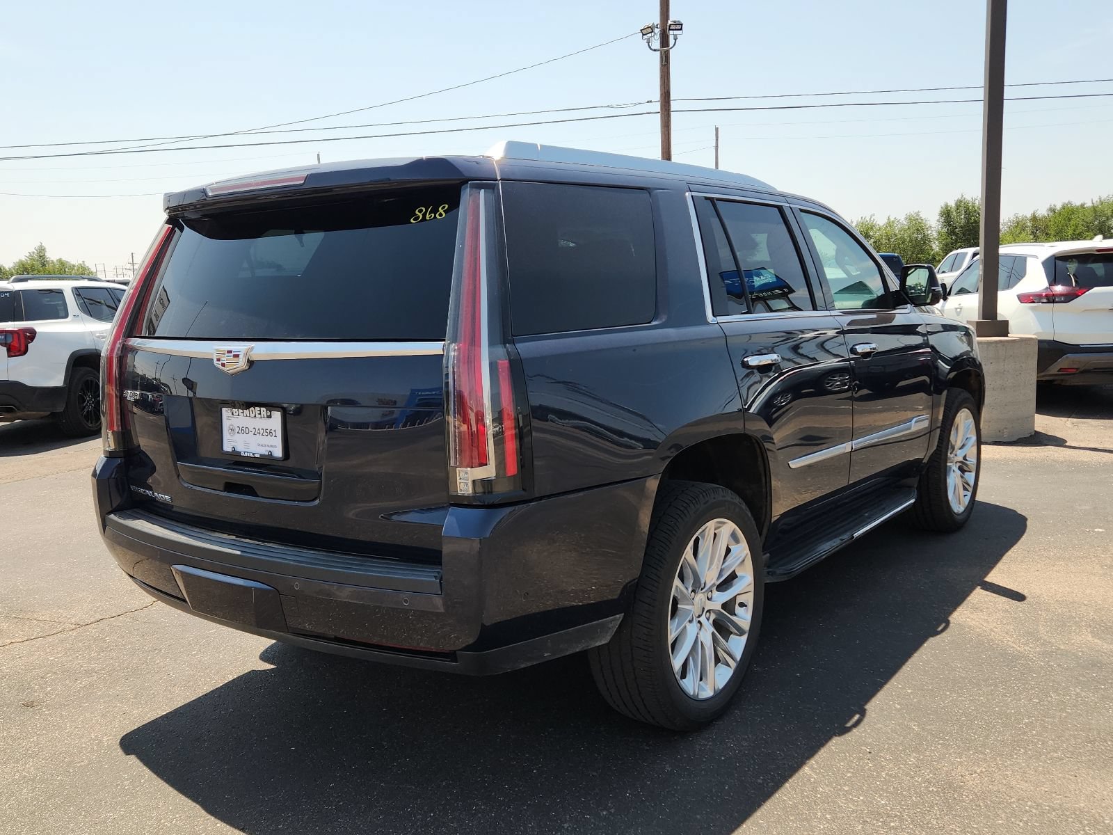 Used 2020 Cadillac Escalade Luxury AWD/4WD image 4