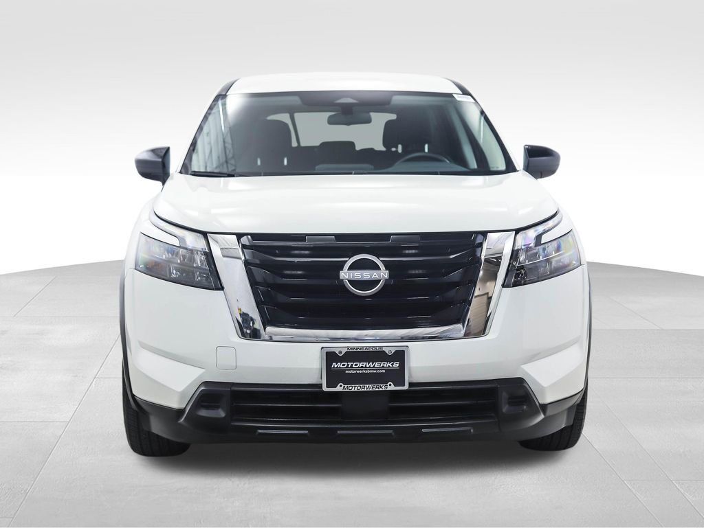 Used 2023 Nissan Pathfinder S image 8