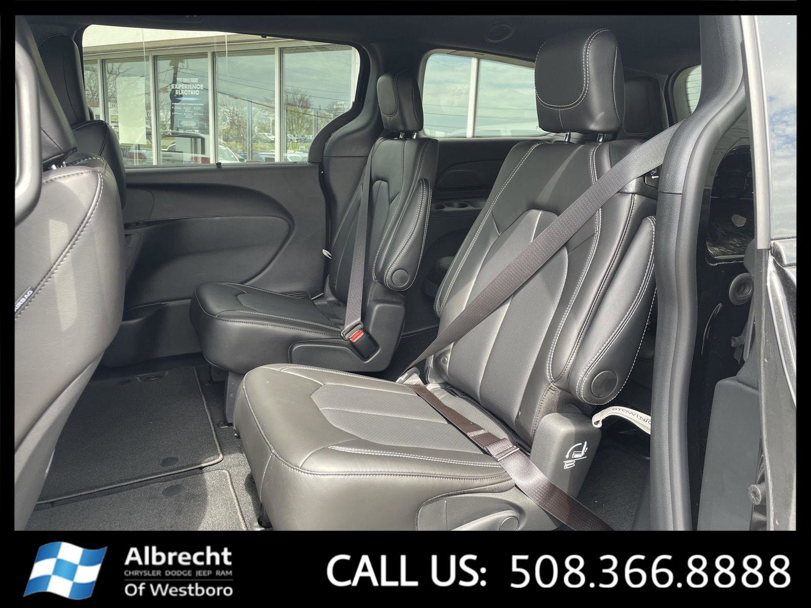 New 2026 Chrysler Pacifica Select image 12