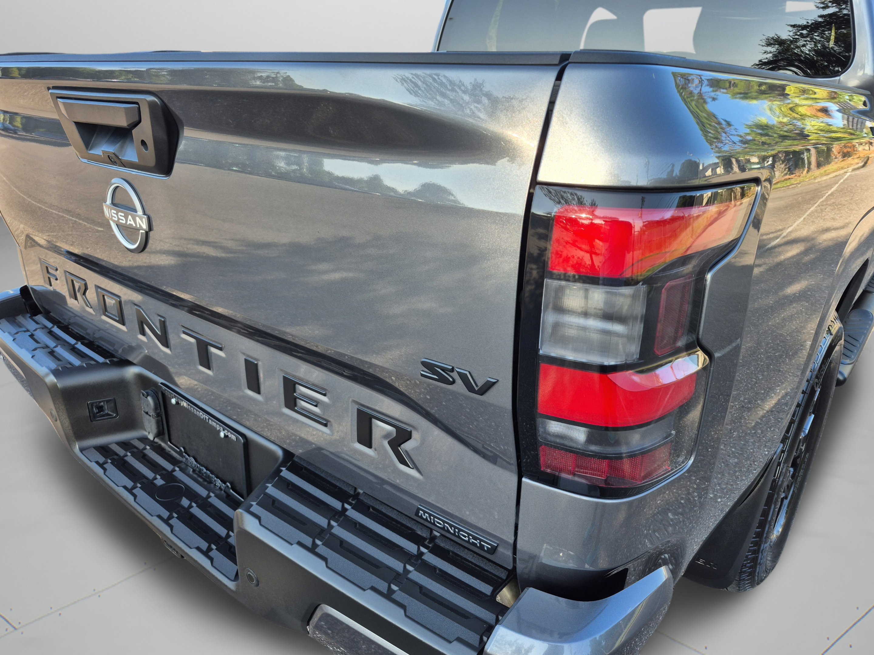 Used 2023 Nissan Frontier SV w/ Midnight Edition Package RWD image 34