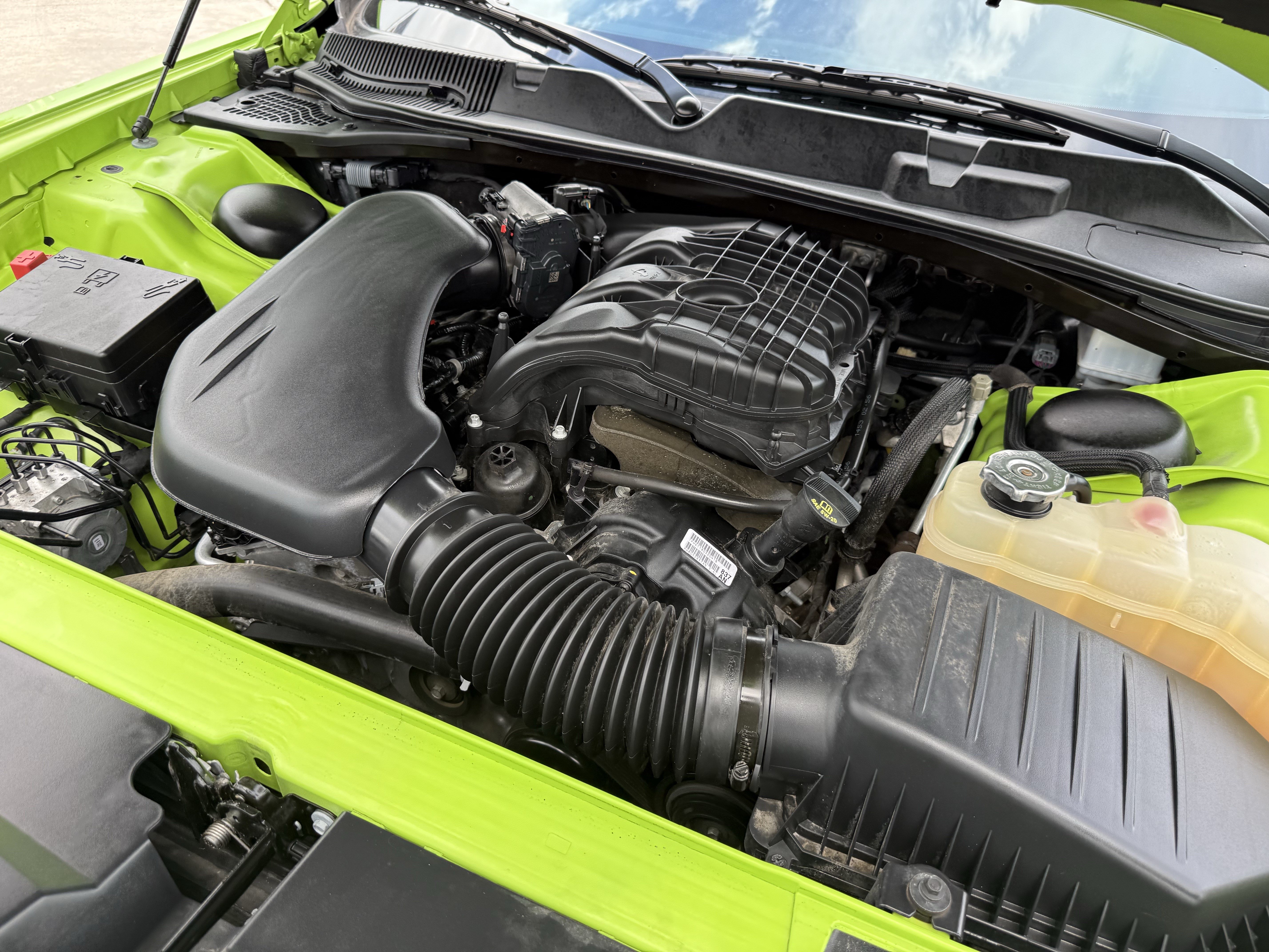 Used 2023 Dodge Challenger SXT w/ Blacktop Package RWD image 33