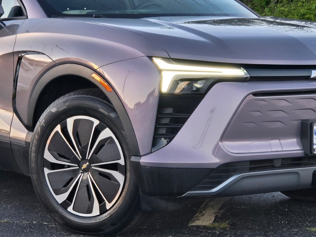 Certified 2024 Chevrolet Blazer EV LT AWD/4WD image 2