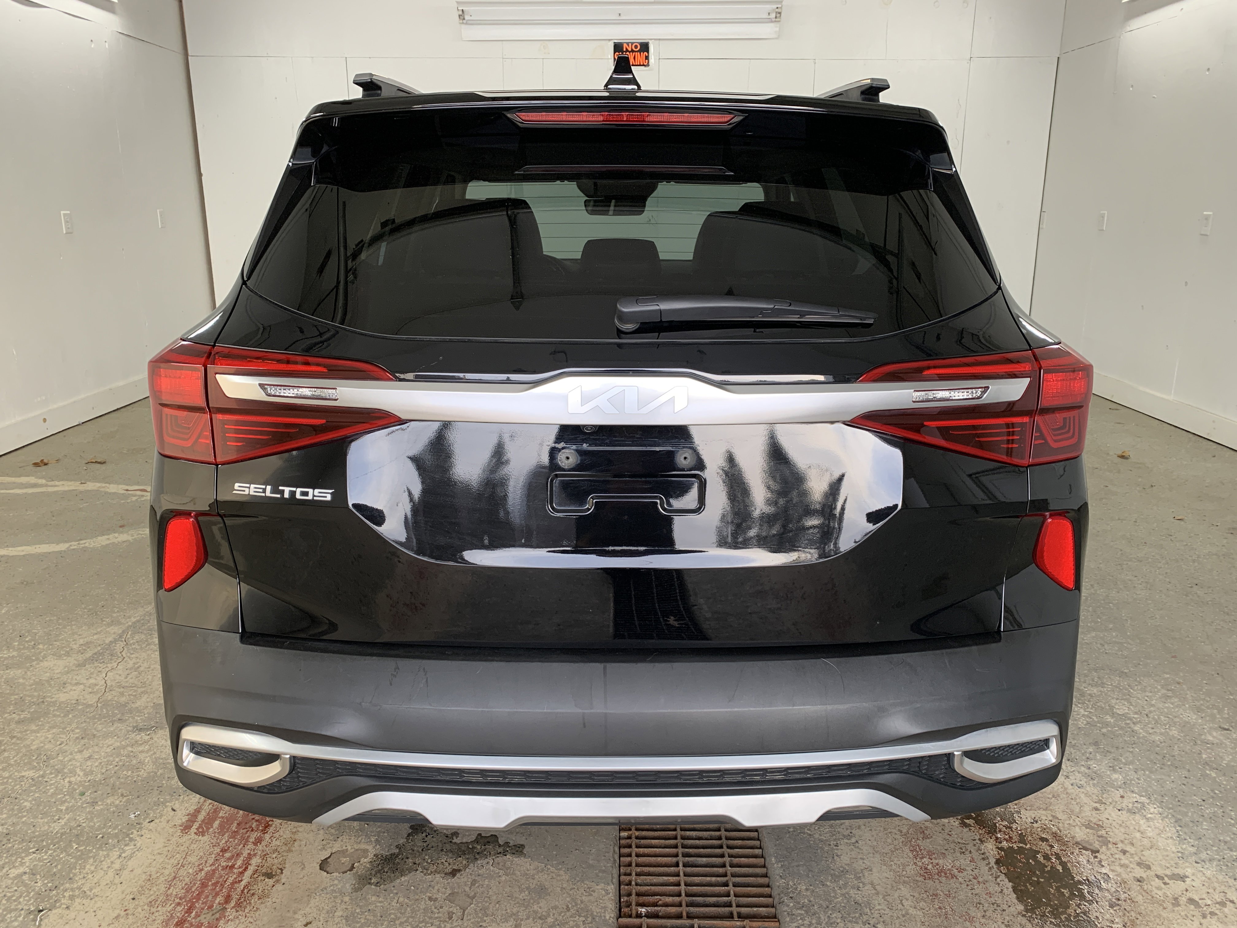 Used 2023 Kia Seltos S image 5