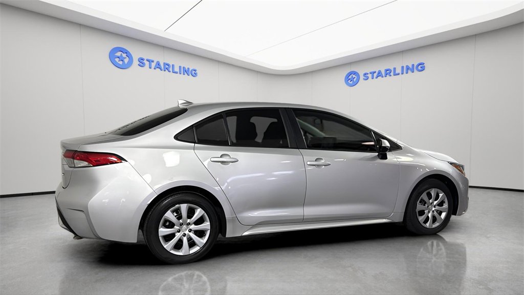Used 2022 Toyota Corolla LE image 10