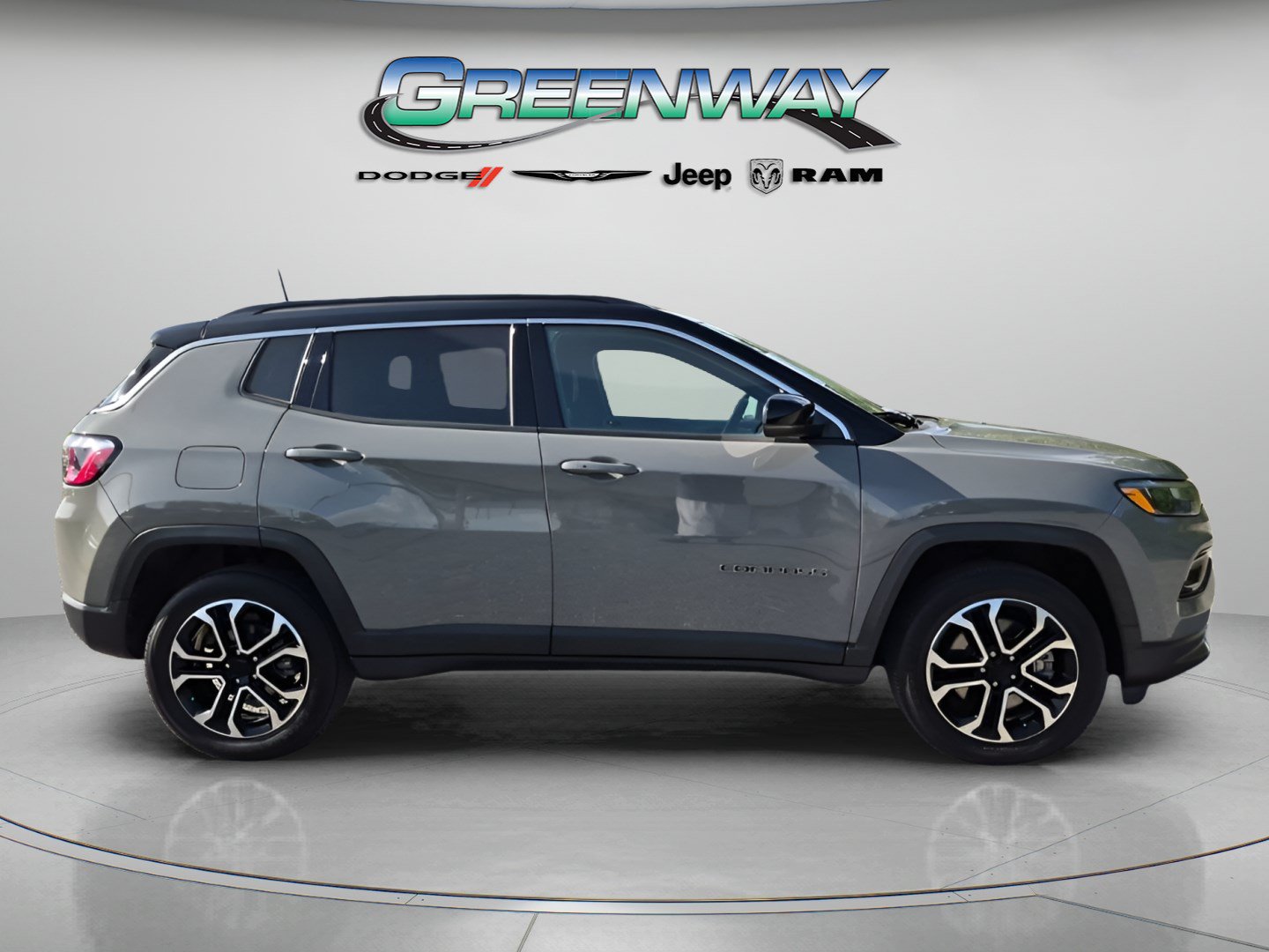 Used 2023 Jeep Compass Limited AWD/4WD image 4