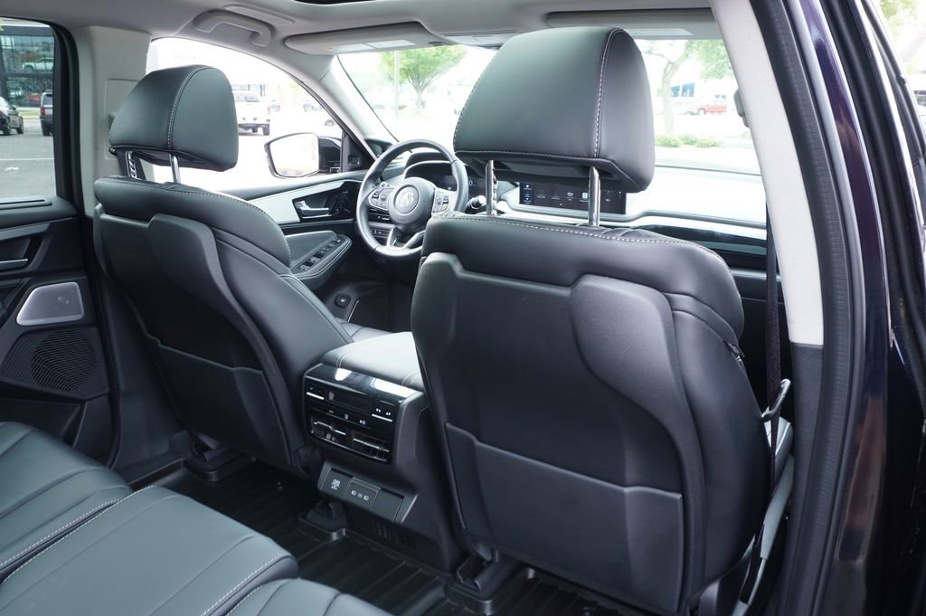 Used 2025 Acura MDX w/ Technology Package image 11