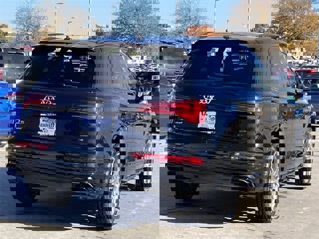 Used 2025 Audi Q5 2.0T Premium image 4