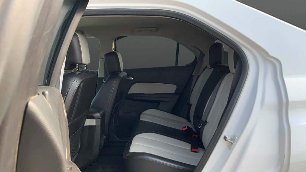 Used 2016 Chevrolet Equinox LTZ w/ Enhanced Convenience Package AWD/4WD image 19
