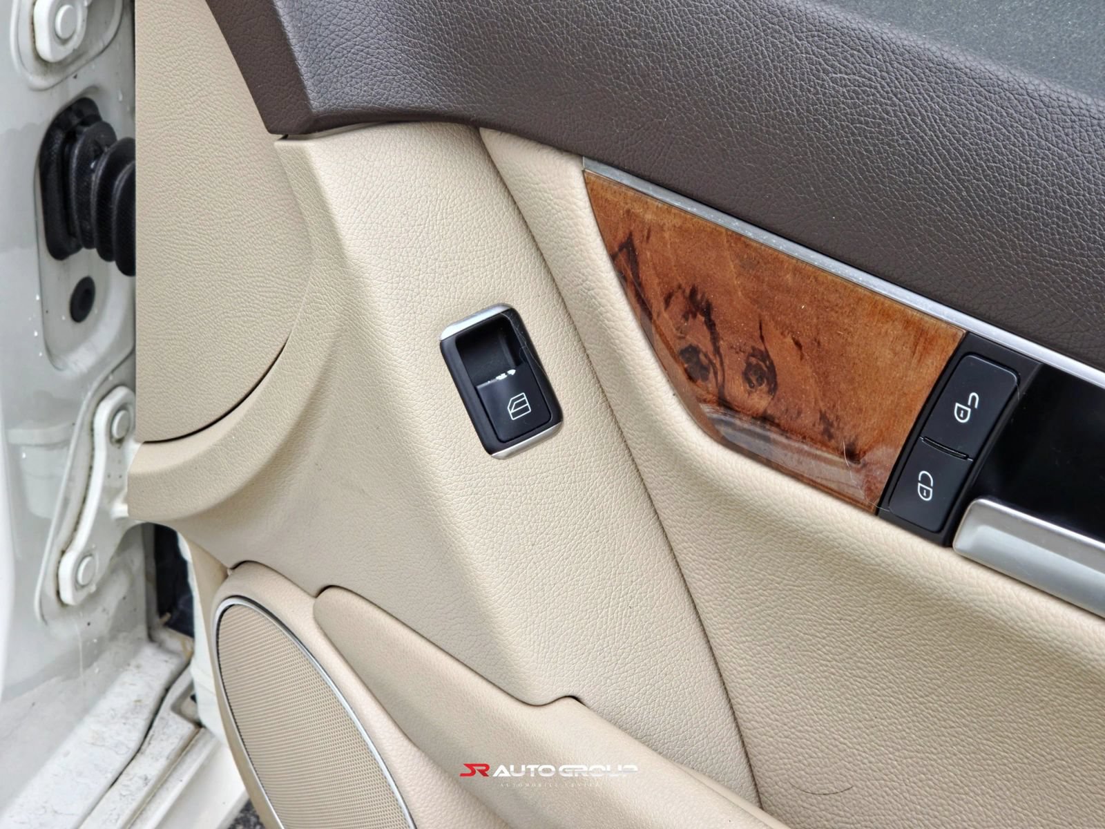 Used 2012 Mercedes-Benz C 300 4MATIC Sedan image 35