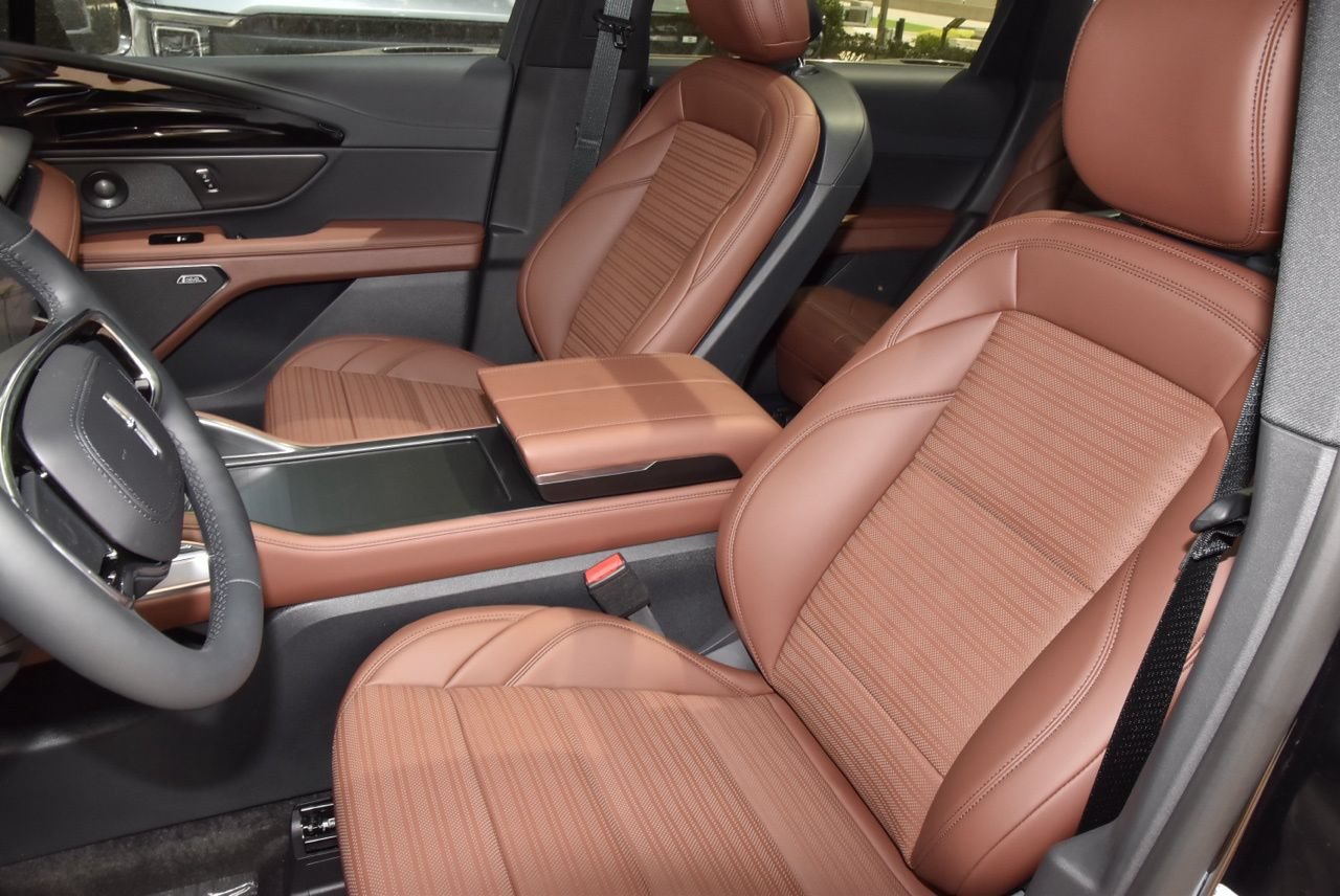 New 2026 Lincoln Nautilus Reserve w/ Jet Appearance Package AWD/4WD image 42