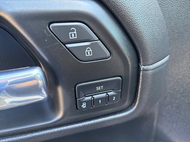 Used 2022 GMC Sierra 1500 SLT w/ SLT Premium Plus Package AWD/4WD image 14