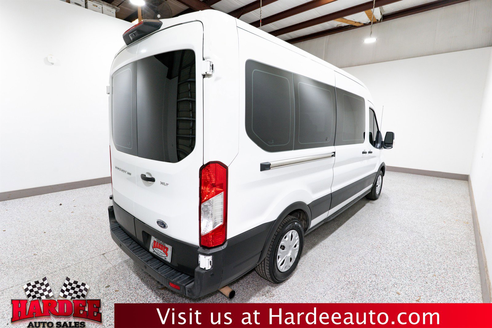 Used 2021 Ford Transit 350 XLT image 5