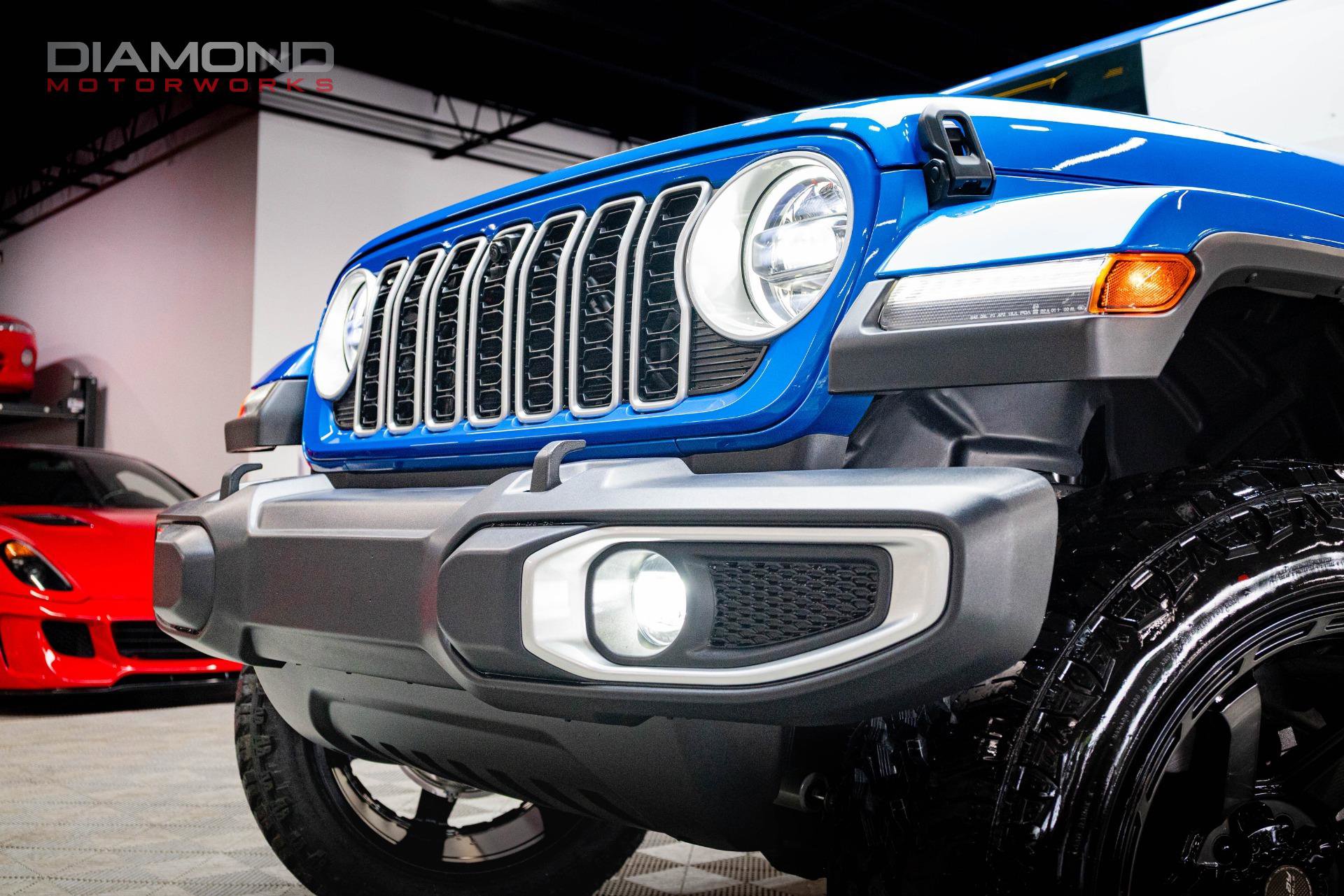 Used 2024 Jeep Wrangler Unlimited Sahara w/ Technology Group image 5