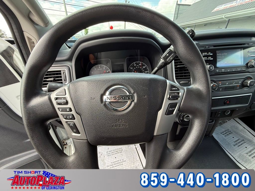 Used 2017 Nissan Titan S image 15