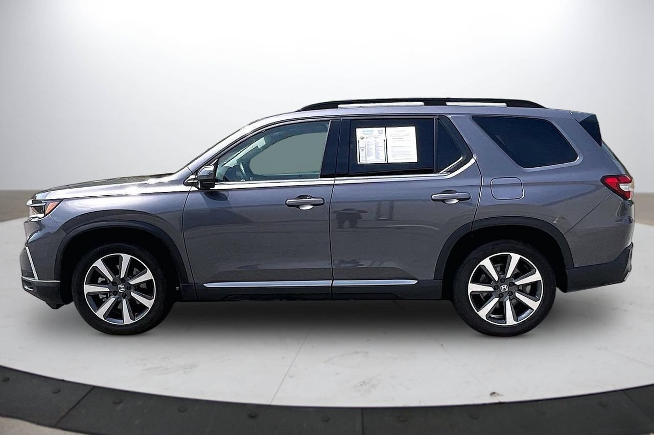 Used 2025 Honda Pilot Elite image 5