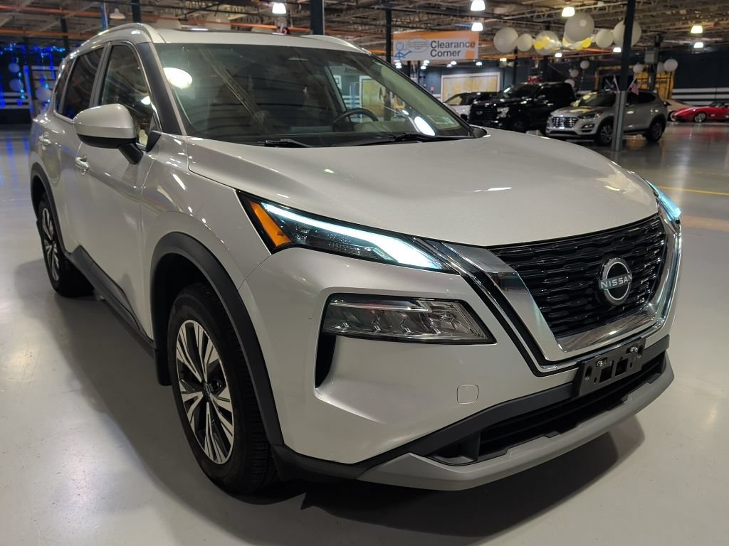 Used 2023 Nissan Rogue SV w/ SV Premium B Package AWD/4WD image 5