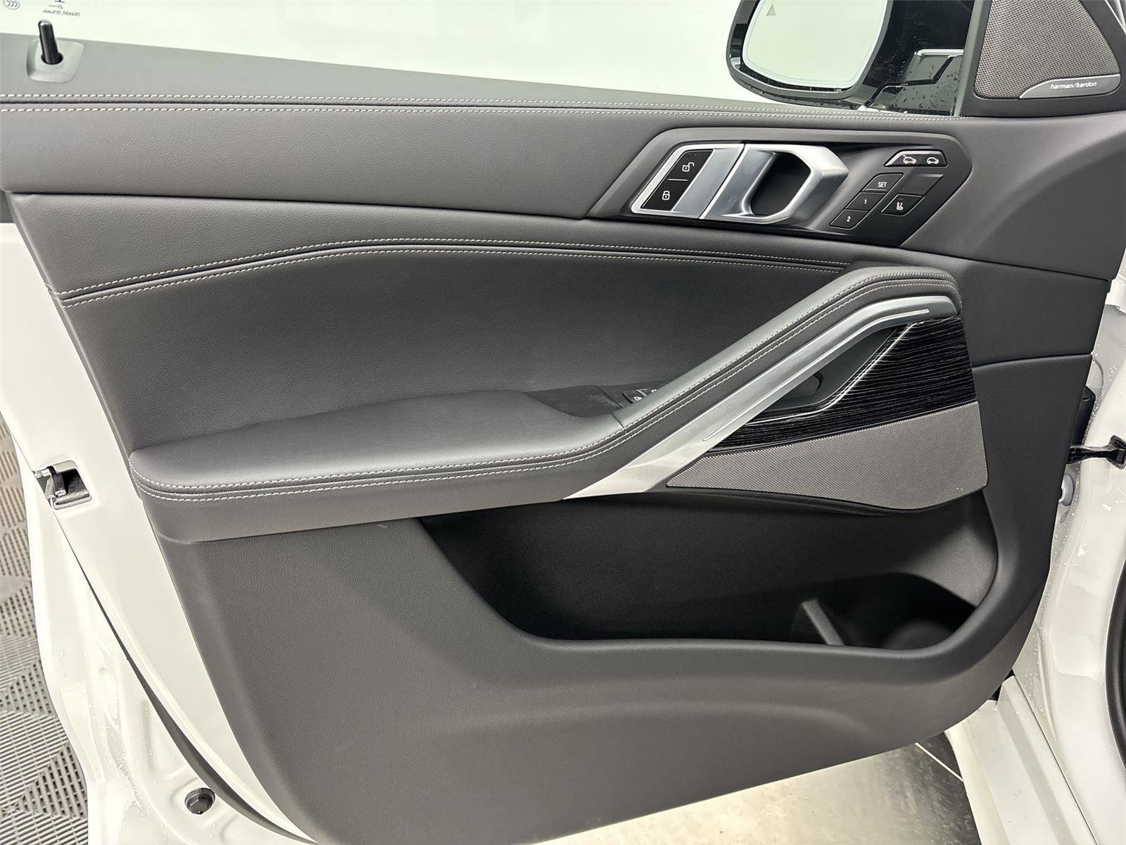 New 2026 BMW X6 xDrive40i AWD/4WD image 26