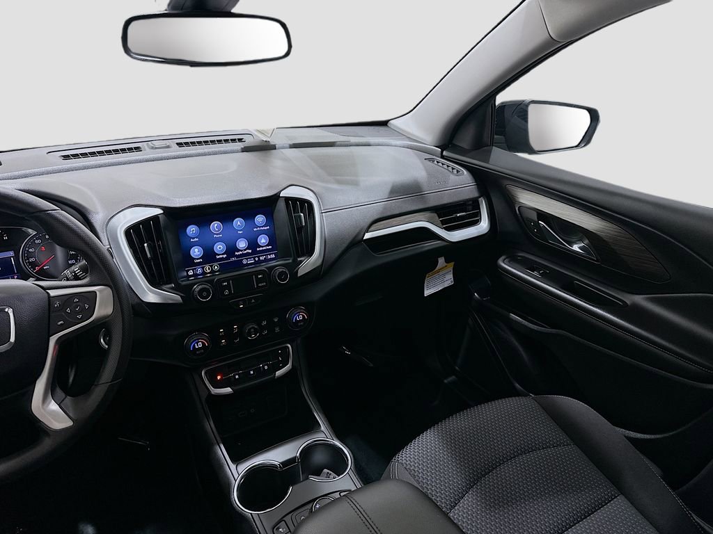 Used 2024 GMC Terrain SLE w/ Driver Convenience Package FWD image 23