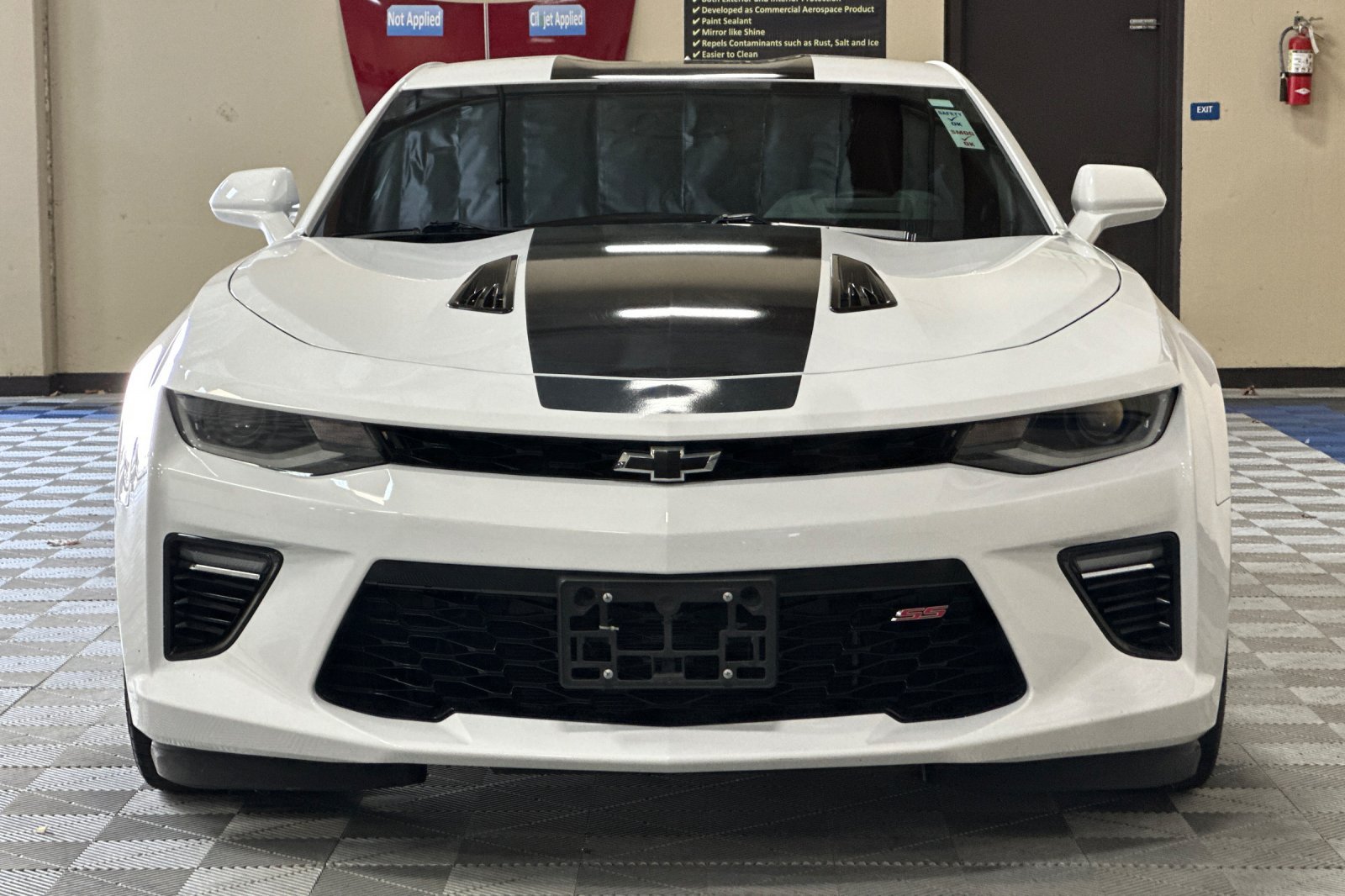 Used 2017 Chevrolet Camaro SS RWD image 9