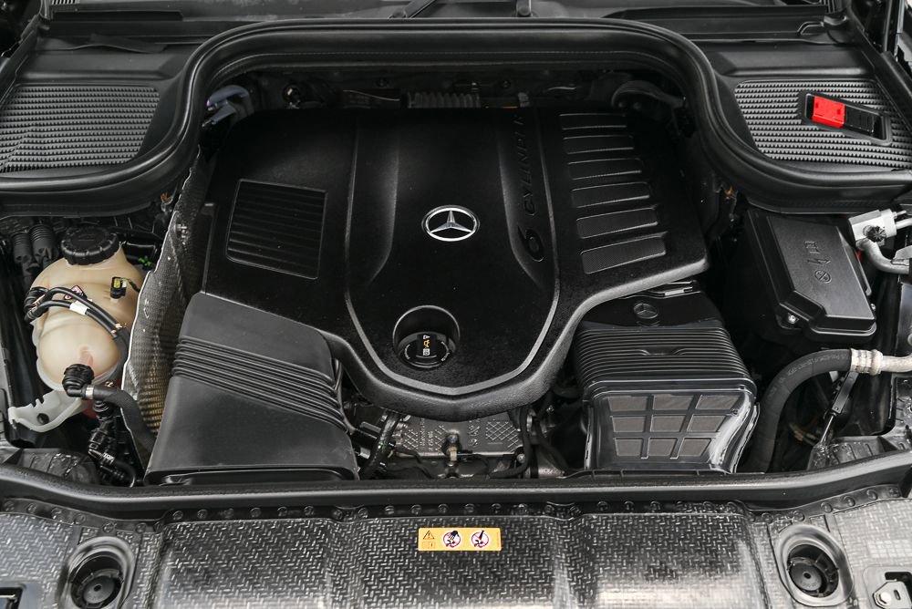 Used 2021 Mercedes-Benz GLS 450 4MATIC image 9