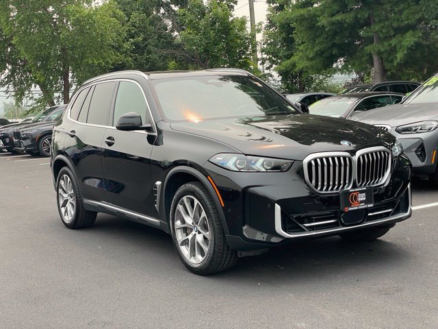 Used 2026 BMW X5 xDrive40i w/ Premium Package AWD/4WD image 3