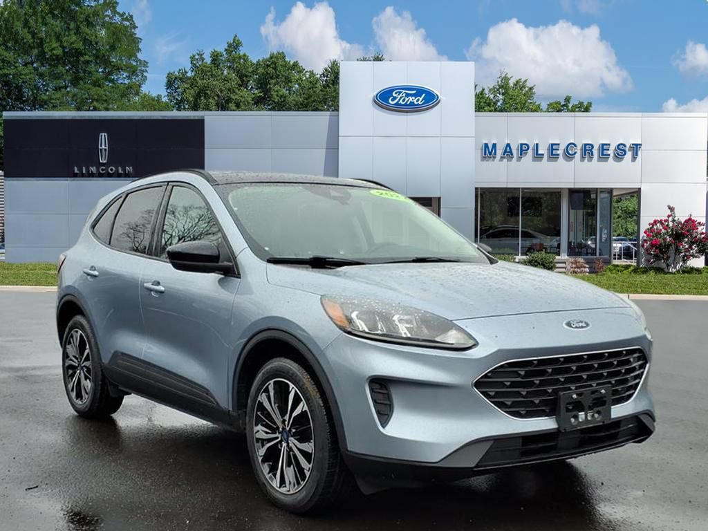 Certified 2022 Ford Escape SE w/ SE Sport Appearance Package AWD/4WD video 1